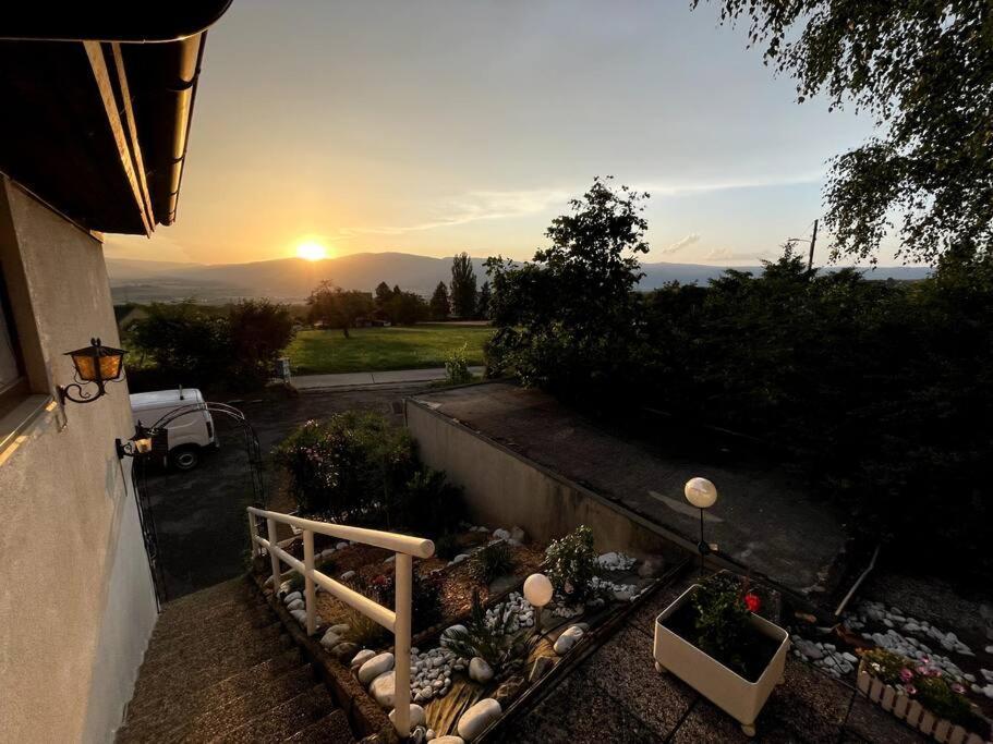 Joli Appartement Paisible Corcelles-sur-Chavornay Eksteriør billede